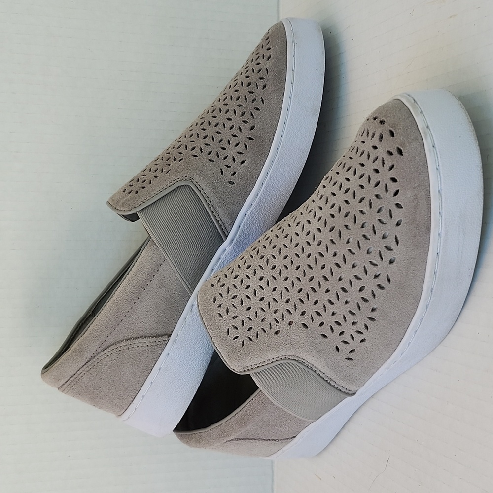 VIONIC KANI SUEDE SLIP IN SHOE - Picture 10 of 10